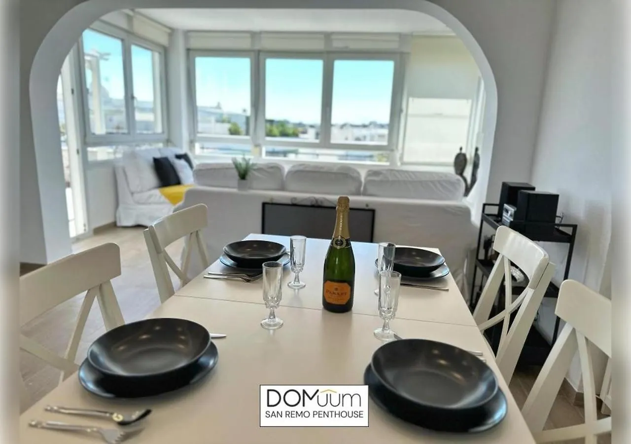 Domuum Holidays - San Remo Penthouse Salou Apartment
