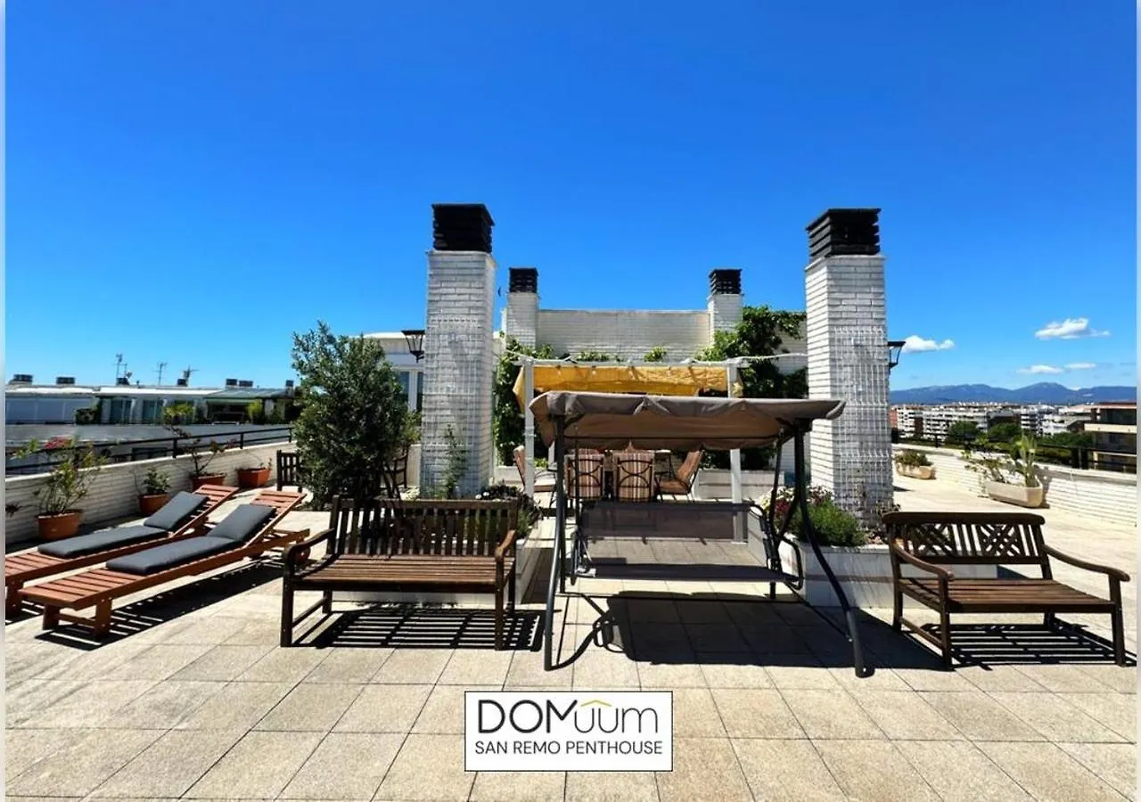 Domuum Holidays - San Remo Penthouse Salou